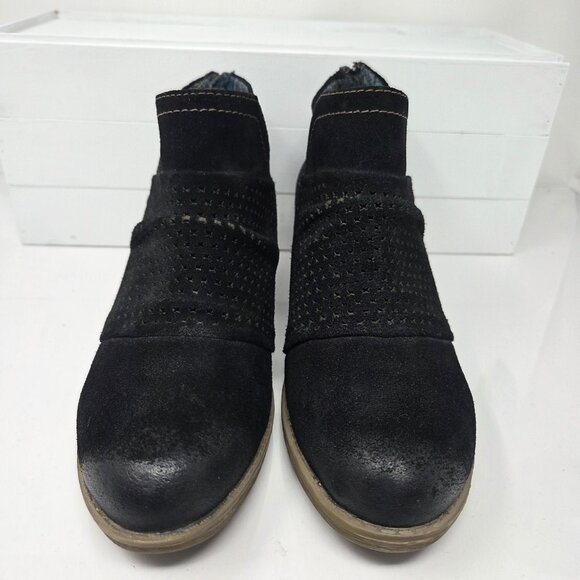 Earth Origins Boots Womens 7 Wide Oakland Amanda Ankle Black Suede Ruched - Picture 3 of 9